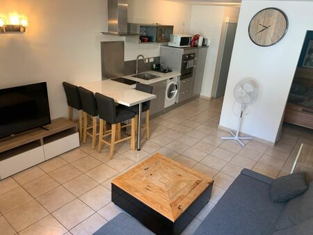 appartement meublé au cœur de vaison toute charges comprises