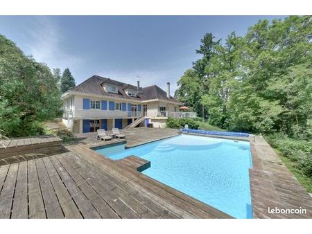 belle maison dans clamecy avec piscine et parc  9 pièces