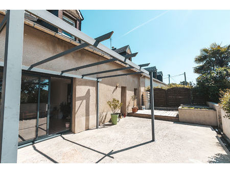 vente maison 6 pièces  127.00m²  saint