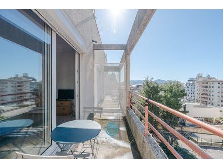 studio de 22 m2 à louer + balcon + garage - la timone