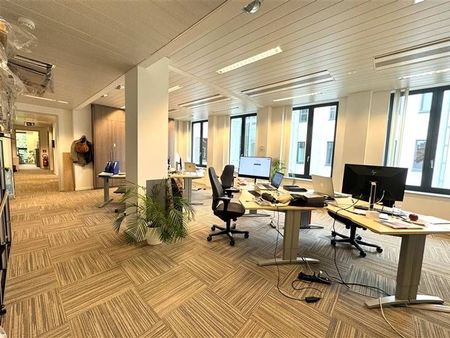 superbe plateau de bureaux de 409m² - a visiter !!!