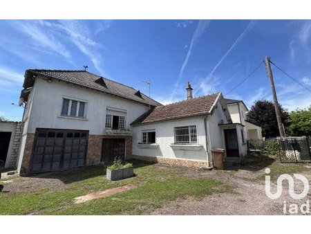 vente maison traditionnelle 6 pièces de 105 m² à la rivière