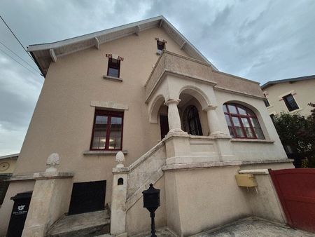 maison 6 pièces 175m2