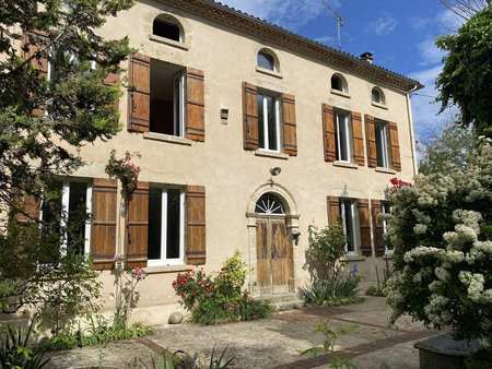 cudos maison de 252 m2 sur une parcelle de 7690 m2