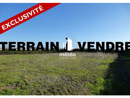 terrain longeville sur mer 1542 m²