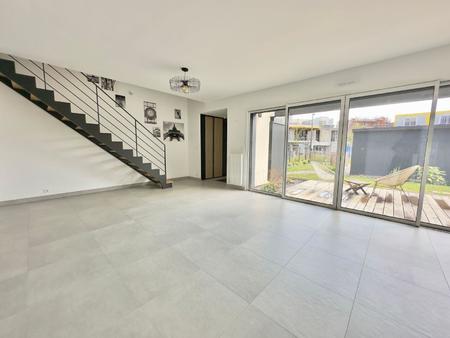 vente maison à vern-sur-seiche (35770) : à vendre / 127m² vern-sur-seiche