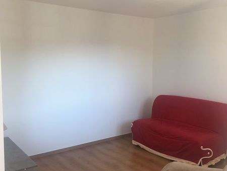 beau studio meublé de 31 55 m² avec balcon et parking - marmoutier