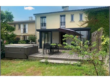 vente maison 5 pièces 110 m² cérons (33720)