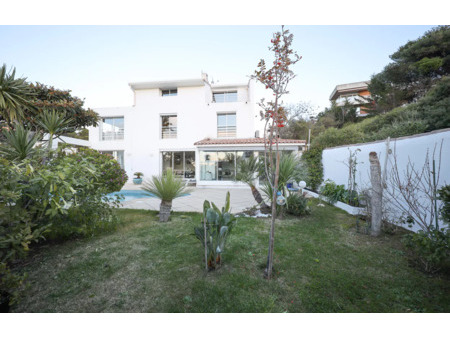 vente maison 6 pièces 278 m² marseille 7 (13007)