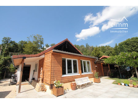 chalet de 85m² avec 1 hectare de terrain