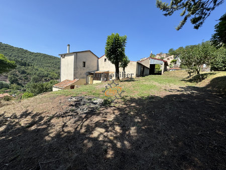 vente corps de ferme camares avec terres agricoles