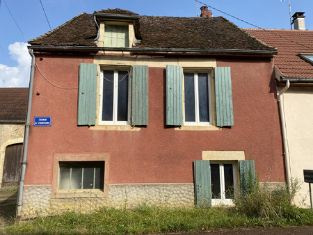 maison de village proche canal nivernais