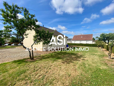 maison 79m² 4 pièce(s) sur terrain de 834m² environs à ernée