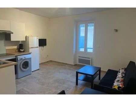 location appartement 2 pièces 37 m² gréoux-les-bains (04800)