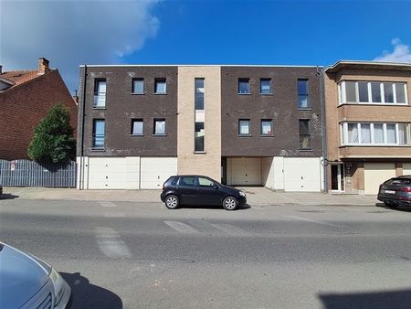 appartement avec 2 chambres  jardin et garage