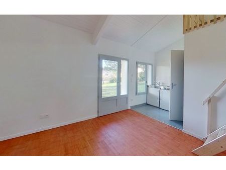 location appartement  m² t-1 à la tour-de-salvagny  750 €