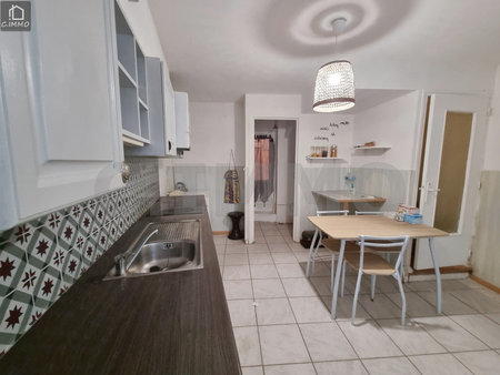 jolie maison de village r+2 de 42 m² avec balcon