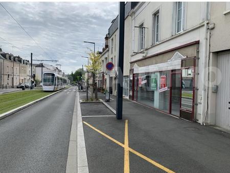 location bureaux et commerces à angers (49000) : à louer / 70m² angers