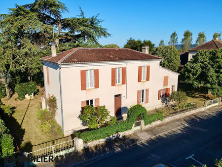 maison de village avec jardin a renover