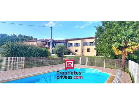 maison avec piscine 7 pièces160 m2 sur 13030m² de terrain