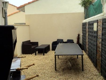 maison 3 ch  2 sdb et patio 50 m²  centre-ville la tremblade