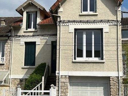 maison 5 pieces centre nemours (77140)