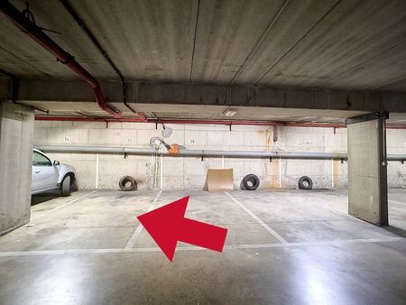 emplacement de parking intérieur centre de huy