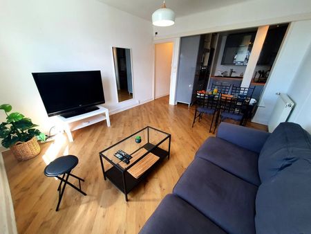 appartement 5 pièces 104 m²