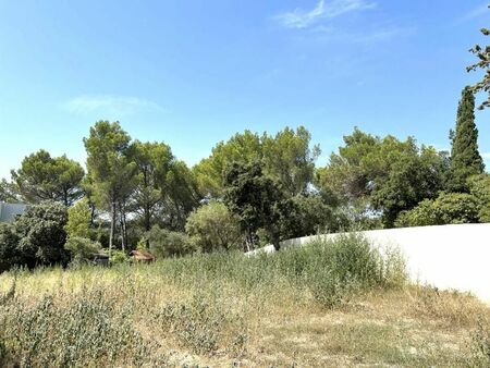 terrain 1 140 m² villeneuve les avignon