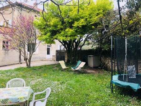 maison meublée avec jardin au calme taulignan