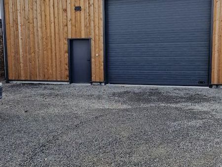 loue box 130 m2 entrepôt stockage st pere