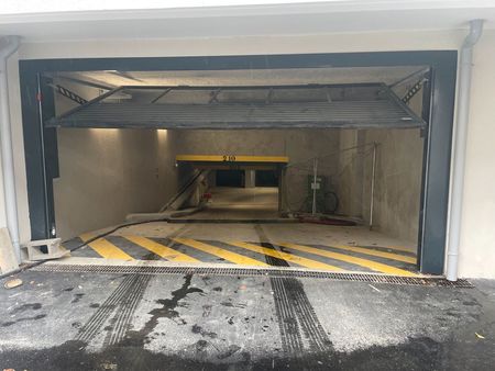 parking et box sécurisés - quartier saint félix