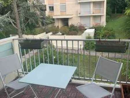 appartement 1 chambre meublé avec terrasse  ascenseur et place   de parking en option