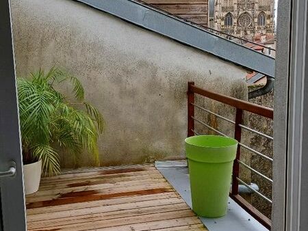 appartement 4 pièces  100m2 avec terrasse