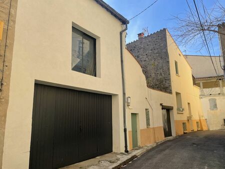 maison 7 pièces 257 m² avec terrain de loisirs et grand garage