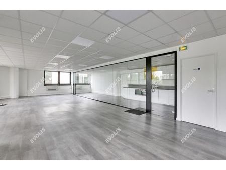 bureau 231 m²