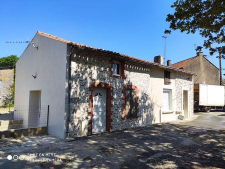 maison en pierre rénové pour locatif ou rp