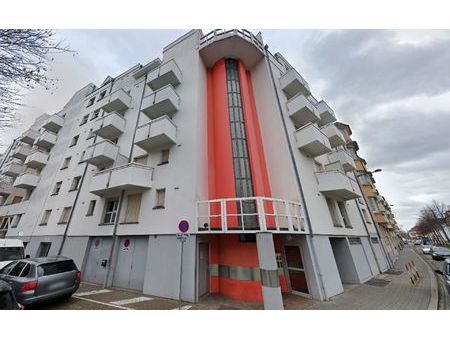 location stationnement  12 m² t- à strasbourg  80 €