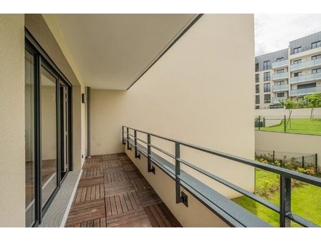 a louer vide - superbe 4 pieces de 101 m2 - appartement neuf - balcons - 2 parking - cave