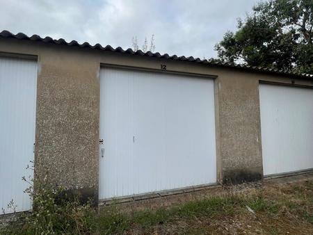 vente garage et parking aux sables-d'olonne (85100) : à vendre / les sables-d'olonne