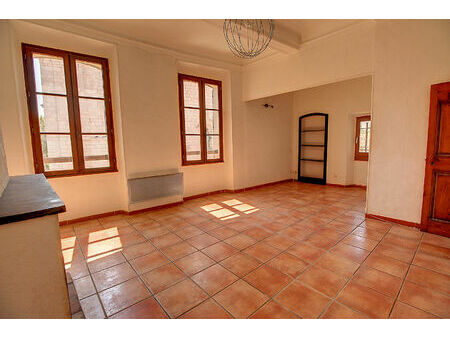 exclusivite ! appartement 3 pièces de 82m² - tres lumineux !