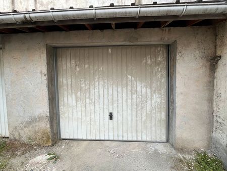 garage / box 14m2 pau