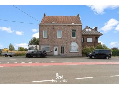 solide maison à aalbeke avec beaucoup de potentiel!