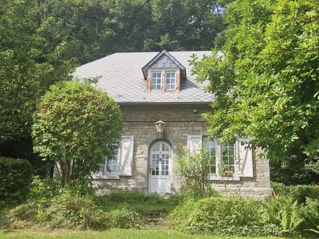 charmante maison 4 façades avec garage et jardin