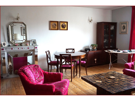 vente belle appartement en duplex  centre ville de guingamp  115m².