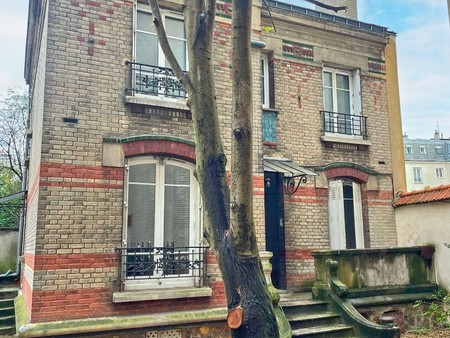 maison de luxe à vendre dans le quartier saint michel