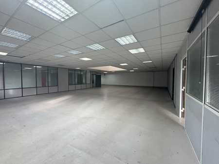 location d'entrepôt de 808 m² à noisy-le-grand - 93160