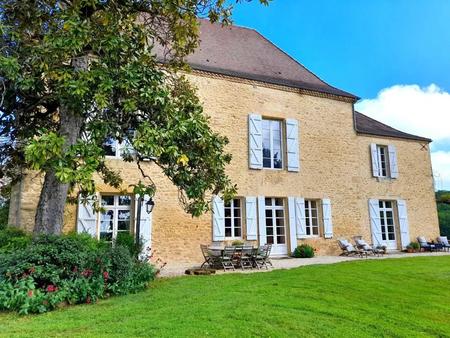 magnifique manoir du 15ème siècle avec 2ème maison et appartement