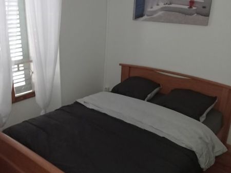 455 / mois  duplex meublé 24 m² en plein centre ville idéal étudiante