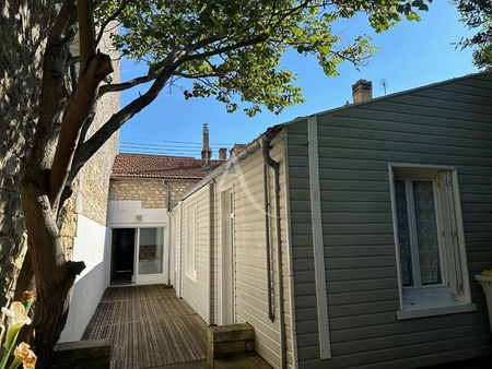 maison de plainpied 2 ch cour rochefort 4 pièce(s) 59.95 m2